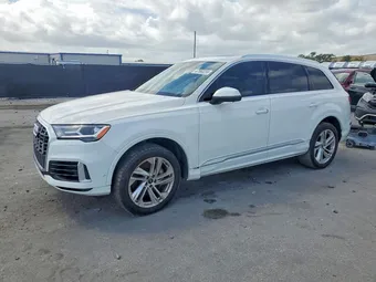 2021 Audi Q7 WA1LXAF7XMD014161