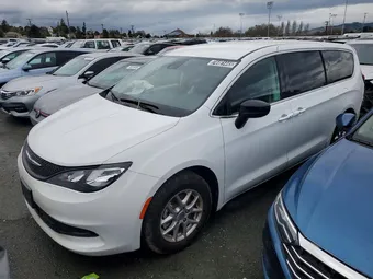 2024 Chrysler Voyager 2C4RC1CG3RR195091