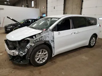 2023 Chrysler Voyager 2C4RC1CG7PR525084