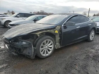 2018 Tesla Model S 5YJSA1E28JF266682