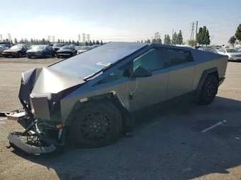 2024 Tesla Cybertruck 7G2CEHED5RA021878