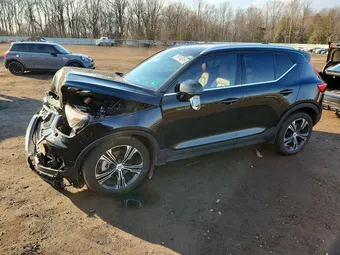 2021 Volvo XC40 YV4162UL8M2483554