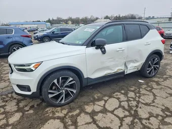 2021 Volvo XC40 YV4162UM6M2468172