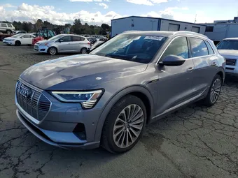 2019 Audi e-tron WA1VABGE9KB025089