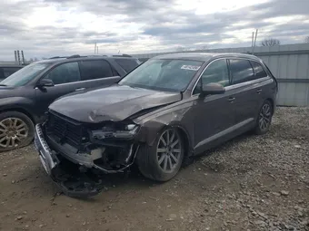 2017 Audi Q7 WA1VAAF70HD008868