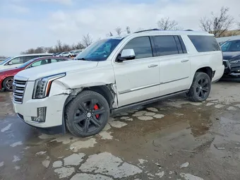 2018 Cadillac Escalade 1GYS4KKJ2JR121005