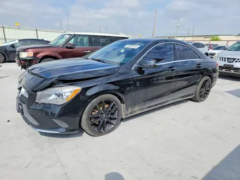 2018 Mercedes-Benz CLA-Class WDDSJ4GB8JN643730