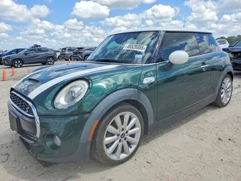 2017 Mini Cooper WMWXP7C5XH3B93388