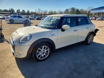 2020 Mini 5-Door WMWXU9C08L2M36622