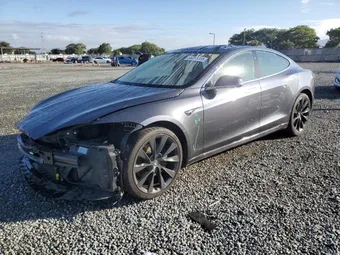 2018 Tesla Model S 5YJSA1E26JF258130