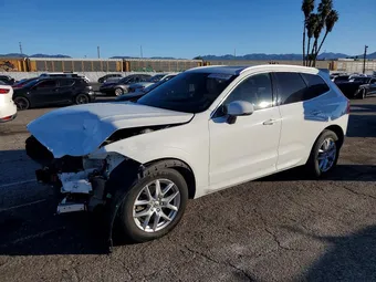 2020 Volvo XC60 YV4102RK6L1583075