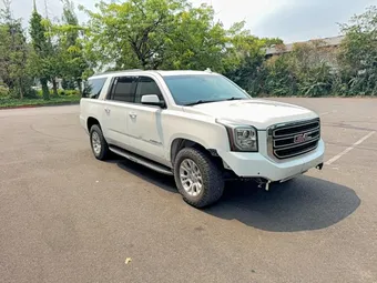 2019 GMC Yukon XL 1GKS2GKC2KR289548