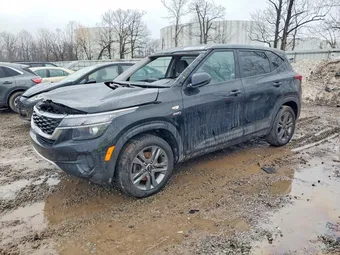 2021 Kia Seltos KNDEPCAA0M7118721