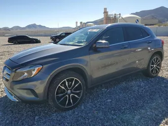 2017 Mercedes-Benz GLA-Class WDCTG4GB5HJ290517