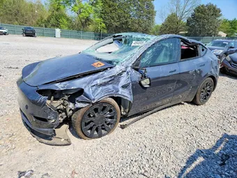 2021 Tesla Model Y Long 5YJYGDEE9MF077368