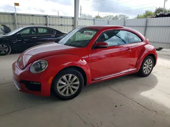 2019 Volkswagen Beetle 3VWFD7AT3KM707896