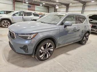 2023 Volvo XC40 YV4L12UA2P2071527