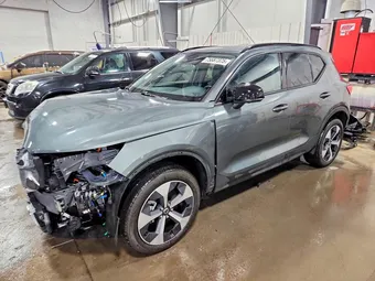 2026 Volvo XC40 YV4L12UC3T2724880