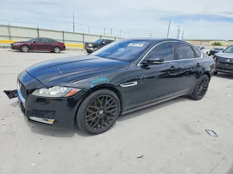 2016 Jaguar XF SAJBE4BV5GCY07070