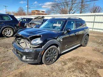 2018 Mini Countryman WMZYT5C37J3D82432