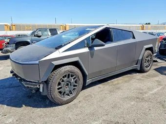 2024 Tesla Cybertruck 7G2CEHED8RA014035
