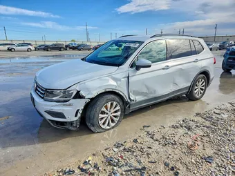 2018 Volkswagen Tiguan 3VV3B7AX4JM055529 Lot 45537106