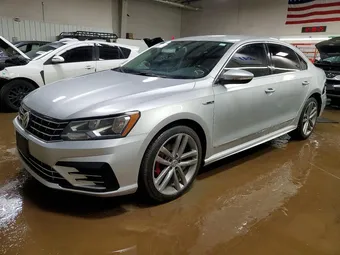 2017 Volkswagen Passat 1VWDT7A34HC043967 Lot 79813265