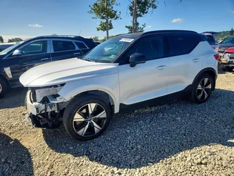 2021 Volvo XC40 YV4ED3URXM2548552