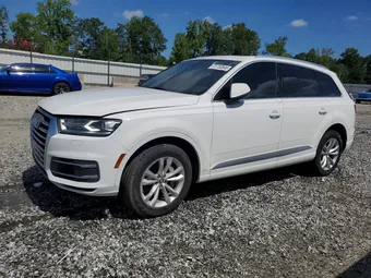 2018 Audi Q7 WA1LAAF7XJD034262