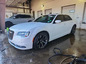2015 Chrysler 300 2C3CCABT0FH739461