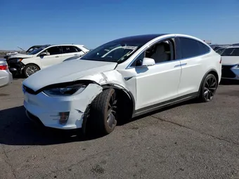 2018 Tesla Model X 5YJXCBE24JF103386 Lot 76563165