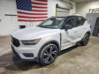 2020 Volvo XC40 YV4162UM0L2218781