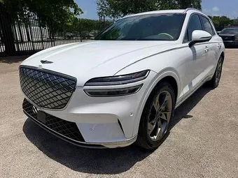 2025 Genesis GV70 5NMMCET15SH005210