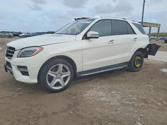 2015 Mercedes-Benz M-Class 4JGDA5GB3FA497367