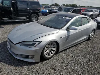 2017 Tesla Model S 5YJSA1E13HF219724