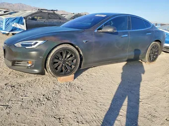 2017 Tesla Model S 5YJSA1E12HF215499