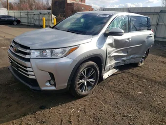 2018 Toyota Highlander 5TDBZRFH7JS870472 Lot 48110896