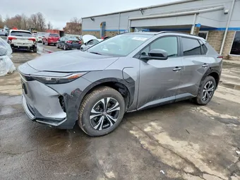 2025 Toyota bZ4X JTMAAAAA1SA063698