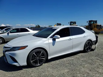 2018 Toyota Camry 4T1B61HK7JU141429 Lot 48773186