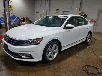 2016 Volkswagen Passat 1VWBT7A37GC050773