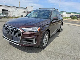 2020 Audi Q7 WA1LXAF70LD001045