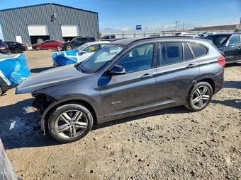 2017 BMW X1 WBXHT3C32H5F71365