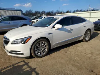 2018 Buick LaCrosse 1G4ZP5SZ4JU120031