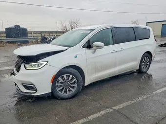 2022 Chrysler Pacifica 2C4RC1L72NR143719 Lot 74404985