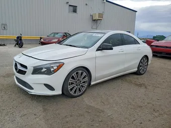 2019 Mercedes-Benz CLA-Class WDDSJ4EB5KN739223
