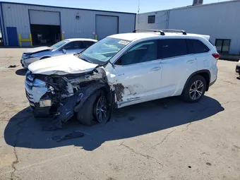 2018 Toyota Highlander 5TDBGRFH0JS037523 Lot 46401026