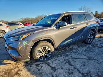 2022 Toyota Highlander 5TDGZRBH1NS584585 Lot 96606385