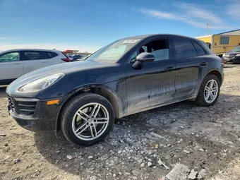 2018 Porsche Macan WP1AA2A50JLB09550