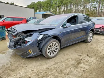 2018 Tesla Model X 5YJXCBE27JF137841 Lot 42075366