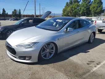 2015 Tesla Model S 5YJSA1E26FF113287 Lot 46543546